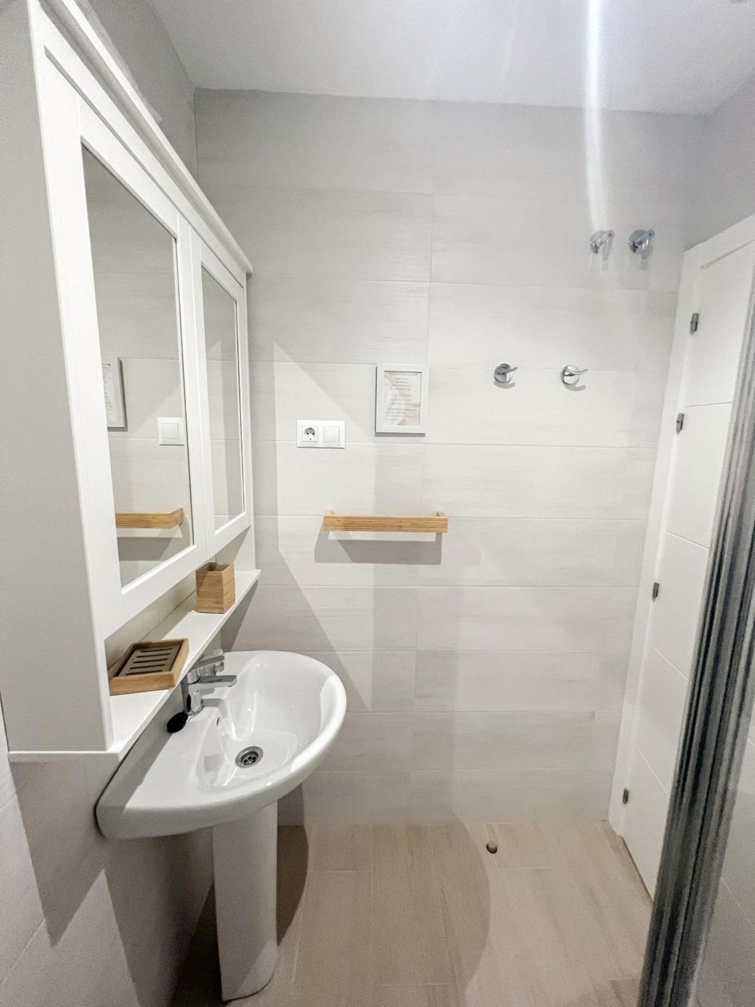 דירות טורמולינוס Cozy And Modern Family Flat Carihuela מראה חיצוני תמונה